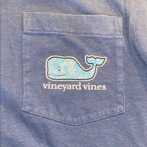 Vineyard Vines T shirt